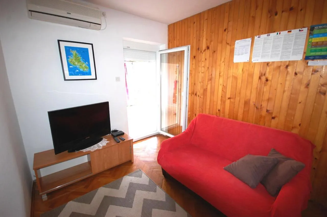 Apartment Stefani By El-Pi Tours Njivice